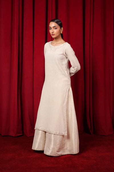 Husn-Sona-Chand-Kurta-W24F2545-Off White-8